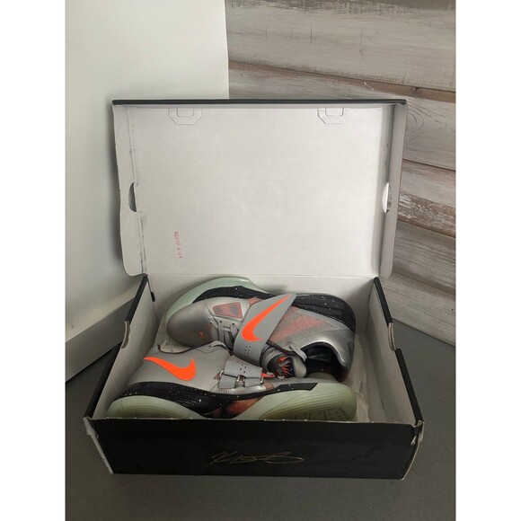 Nike KD 4 Galaxy Metallic Silver Total Orange Dark Grey FD2635-001 Mensize7.5/W9